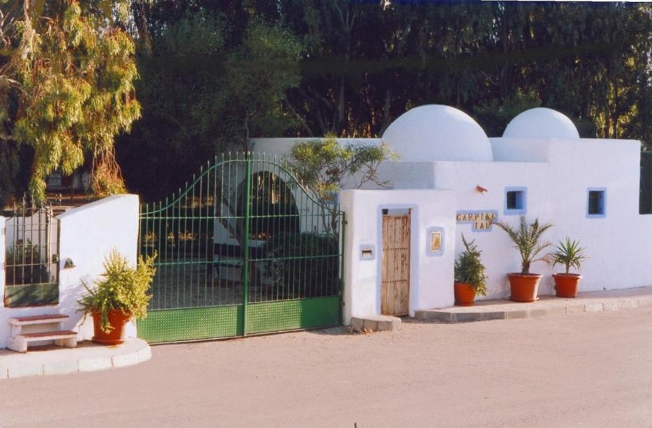 Camping Albergue Tau Hotel San Jose  Exterior photo